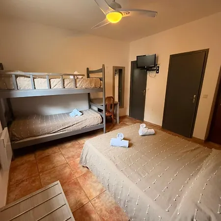 - Pub Le Petit Bosquet Hotel Santo-Pietro-di-Venaco