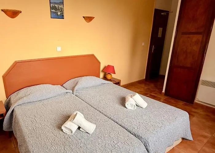 - Pub Le Petit Bosquet מלון Santo-Pietro-di-Venaco