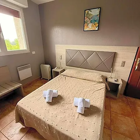 - Pub Le Petit Bosquet 3*