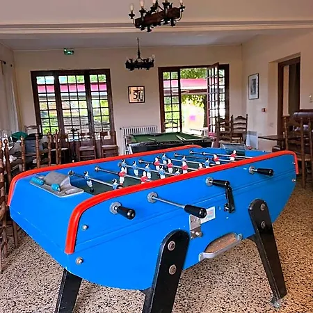 - Pub Le Petit Bosquet Hotel