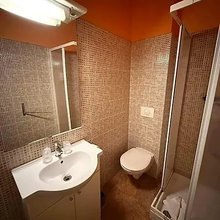- Pub Le Petit Bosquet 3* Santo-Pietro-di-Venaco