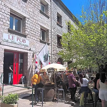 - Pub Le Petit Bosquet 3*