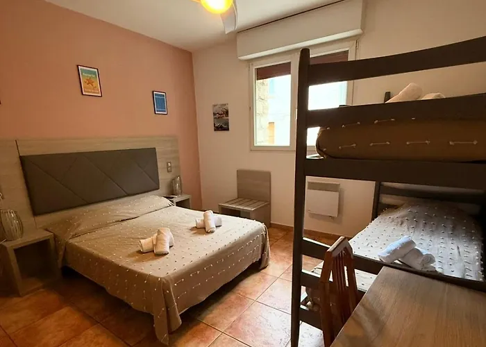 מלון - Pub Le Petit Bosquet 3*